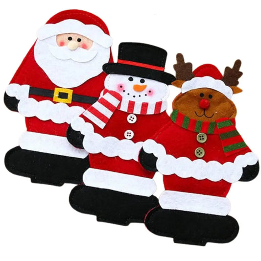 Etuis_a_couverts_pere_noel_rouge_bonhomme_de_neige_et_renne_marron