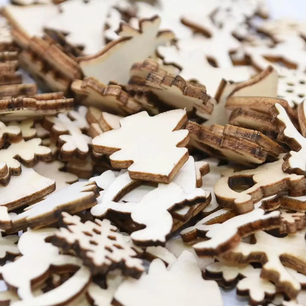 Assortiment_decorations_de_table_de_noel_sapin_en_bois