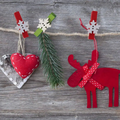 Pince_en_bois_noel_assortiment_mise_en_situation